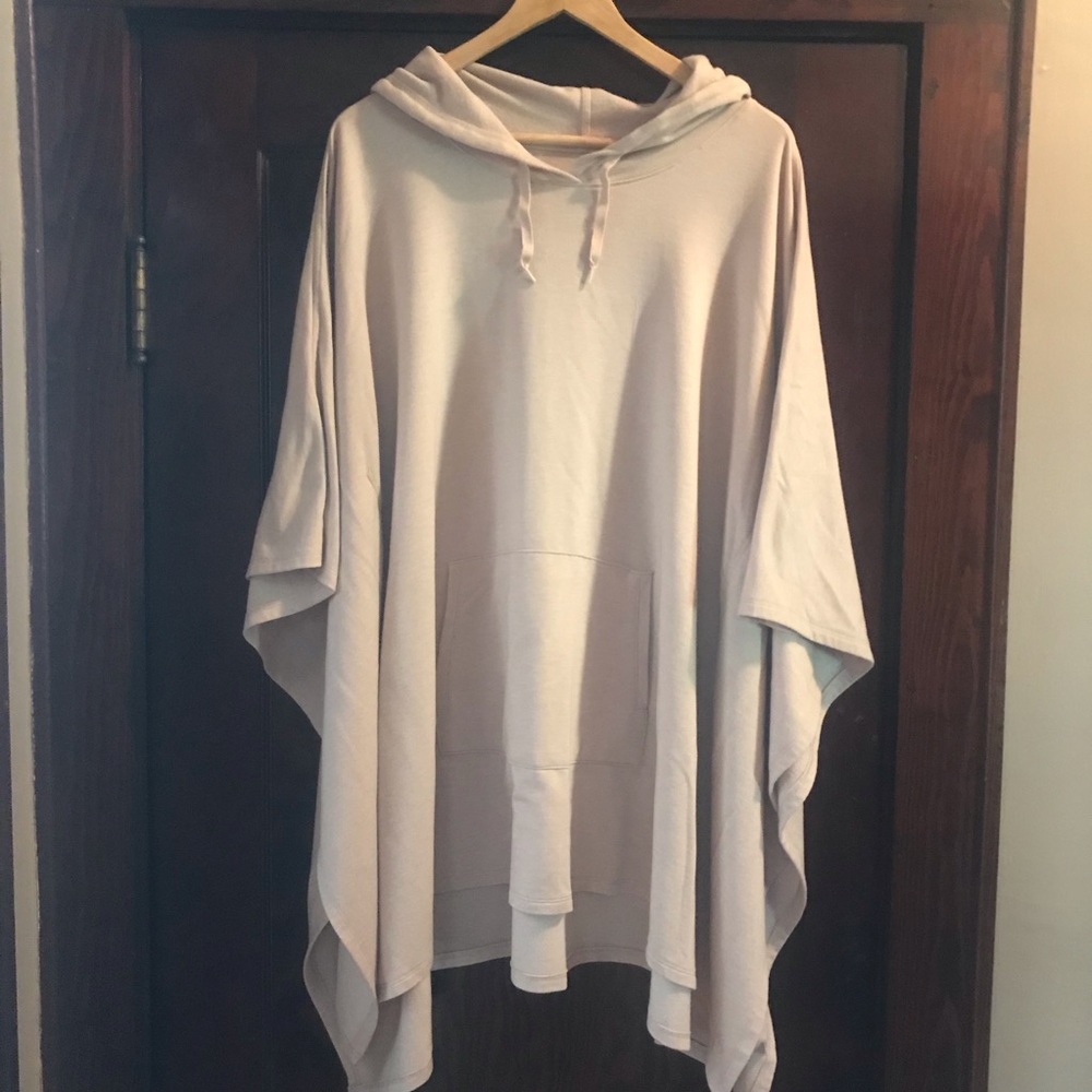 Cuddl Duds Poncho
